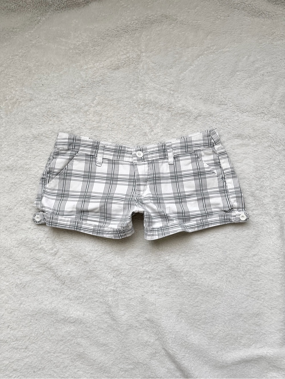 Early 2000s YMI low rise plaid shorts